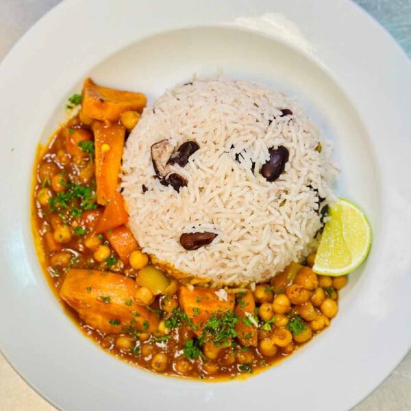 Chickpeas and Root Vegetables Curry